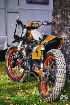 Suzuki 400DR flat track