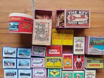 Sbírka starých zápalek/sirek