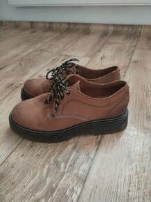 Dámské kožené boty Baťa