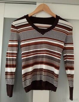 Nový svetr, vel. 36