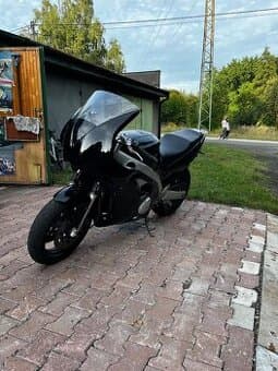 Yamaha yzf 600 thundercat