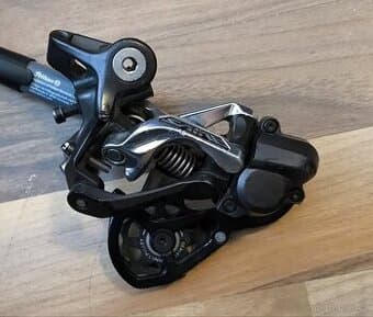 DH přehazovačka Shimano Saint | TOP