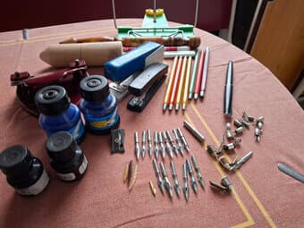 Prodám retro psací a školní potřeby