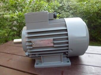 Prodám elektromotor 1.5 kw. 1400 ot.