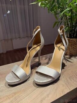 Michael Kors sandaly na podpatku, vel. 41