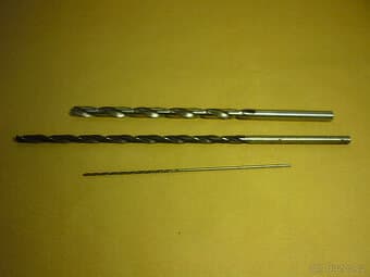 Vrták extra dlouhý