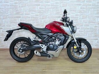 Honda CB125R 4600km, snížená, po servisu