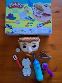 Play doh zubař