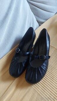 NOVE kozene boty Tamaris