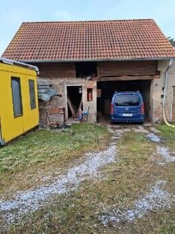 Pronajmu zahradu se stodolou