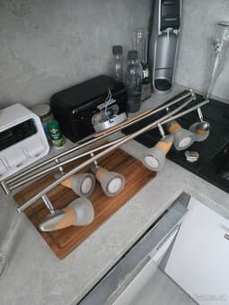 stropní světlo tříramenné