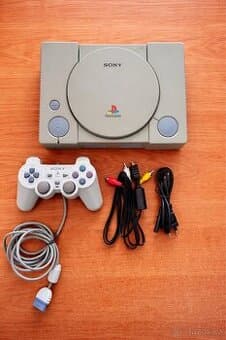 PlayStation 1 (PS1 / PSX) + ovladač + kabeláž – funkční