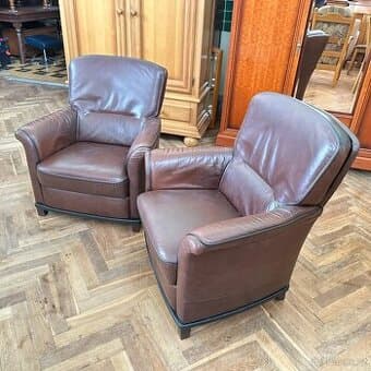 2 ks křeslo kůže hnědá + černý lem, dub masiv, cena za 1ks