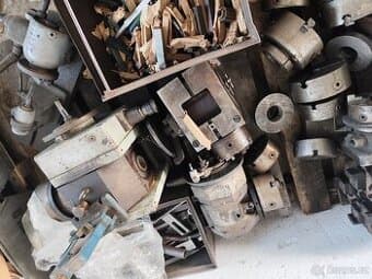 Dělící přístroj