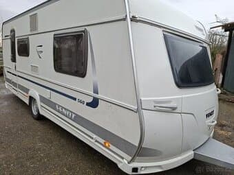 Prodám karavan Fendt 560 TFK,r.v.2014 + mover + stan. + TV.