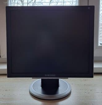 Samsung SyncMaster 730BF