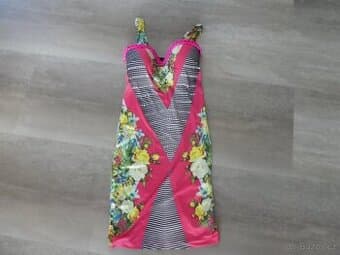 Dámské letní šaty