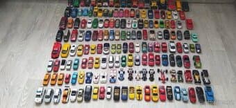 autíčka - modely MIX větší - obyčejné i značkové