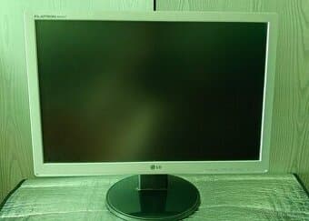 LG Flatron W2042T a W2242T