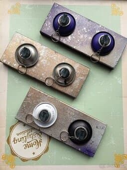 Držák na klíče design spreje.