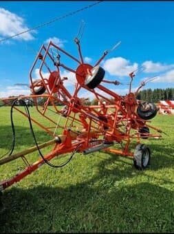 Obraceč sena a píce Fella TH 800 Hydro