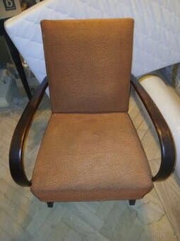 Křesla Halabala se stolkem Pavouk