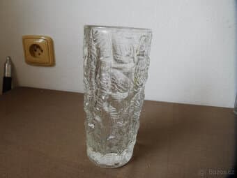 VÁZA - VLADISLAV URBAN