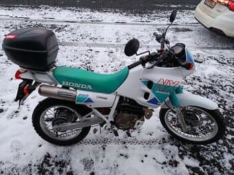 Honda NX 250 Dominátor