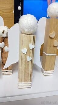 Dřevěné andělíčky