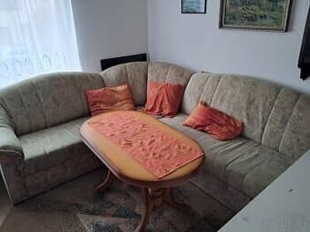 Sedačka, rozkládací, zdarma