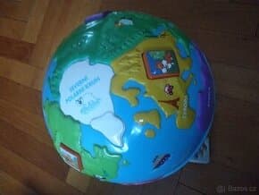 Interaktivní hrací glóbus