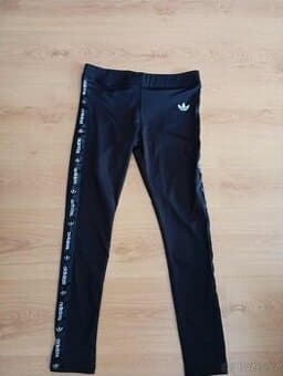 Dámské legíny adidas