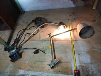 Prodám industriální lampy světla,věšák,vojenská várnice