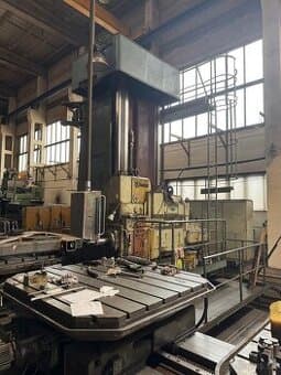 Horizontální vrtačka s výrobním číslem 22077, značka ŠKODA,