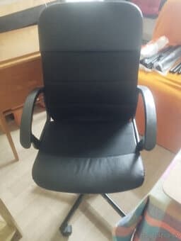 Kancelářské křeslo