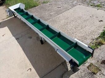 Pásový dopravník - transportér - válečková dráha