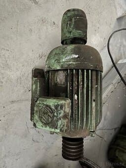 Motor pro soustruh SV 18R