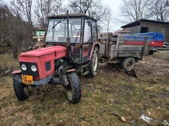 Traktor Zetor 6711