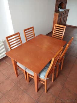 Rozkládací jídelní stůl 80x120cm +6 židle