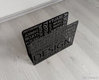 Stylový pořadač / stojan na časopisy