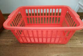 Koš na prádlo, plast, růžový.