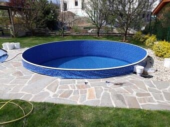 Výměna fólií a stavba bazénů značky Azuro