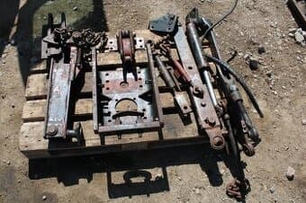 Zetor 7211 ramena konzole trn agrohák držák 3. bod