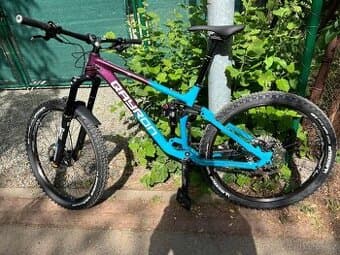 qayron carma mk2 velikost M 27,5