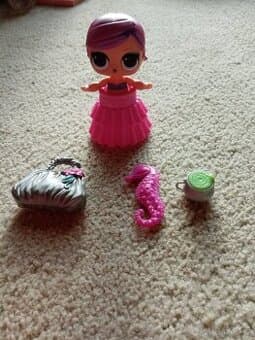 Panenka lol s doplňky...