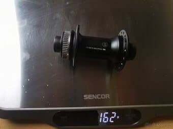 Přední náboj Shimano Deore