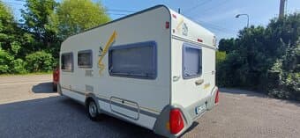 Obytný přívěs / karavan Knaus