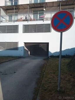 Pronajmu garážové stání