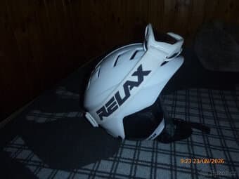 Prodám lyžařskou přilbu