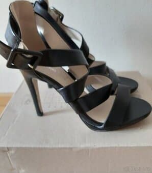Nové sandály Jenny Fairy, vel. 38